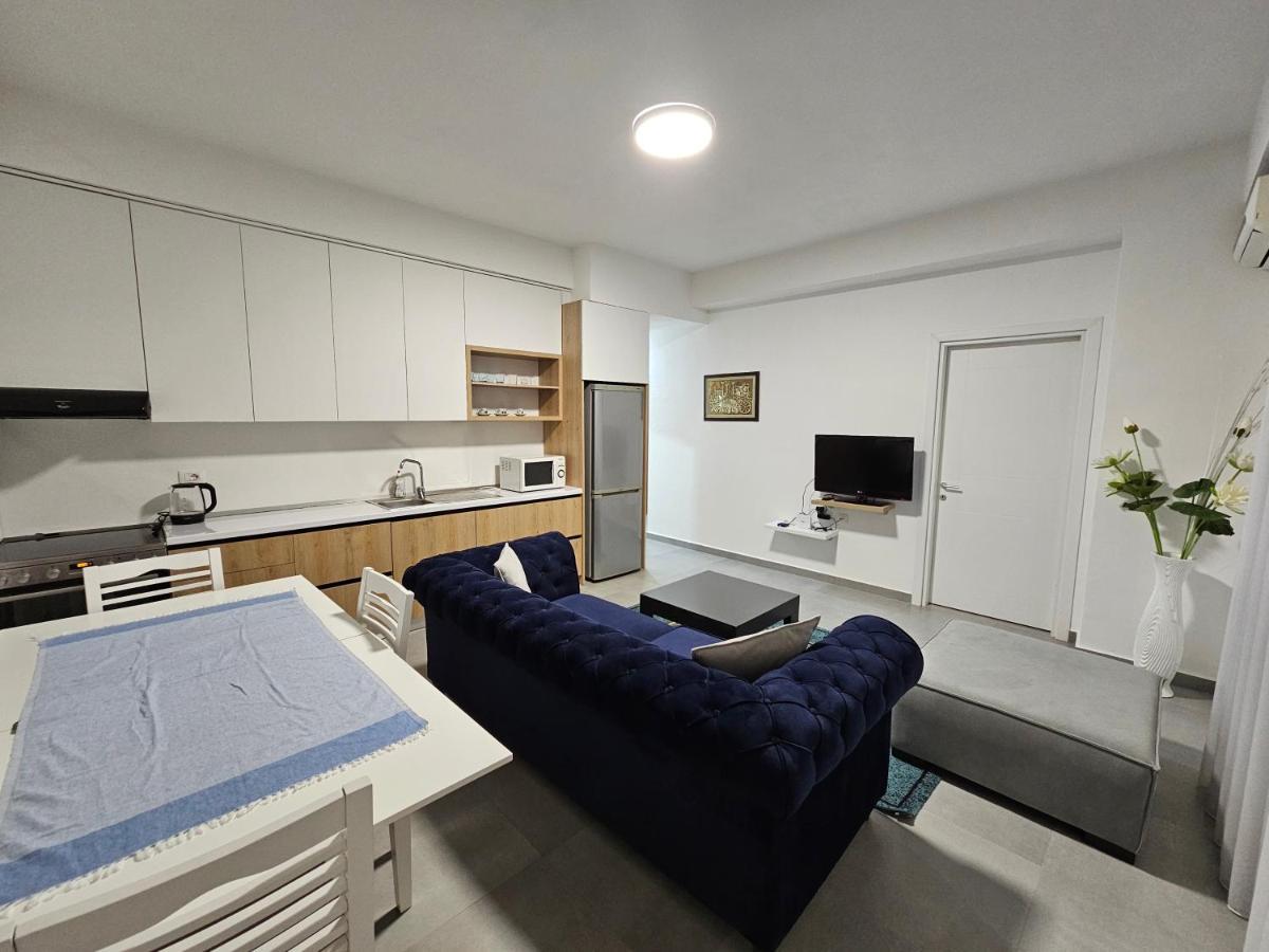 טיראנה Daily Apartment In Center מראה חיצוני תמונה